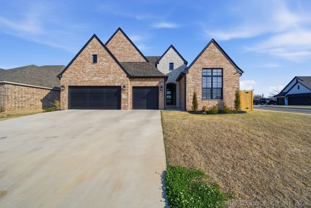 2847 E 141st Court, Bixby, OK 74008