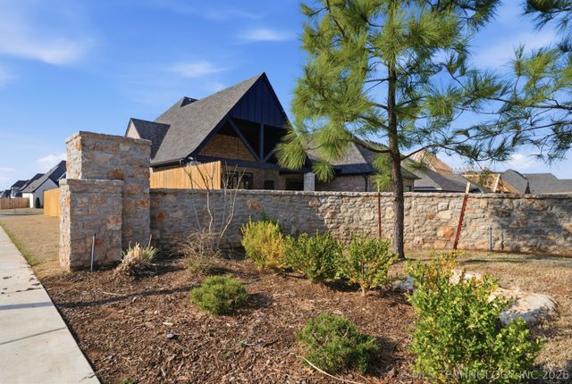 2847 E 141st Court, Bixby, OK 74008