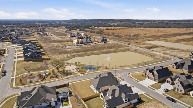 2847 E 141st Court, Bixby, OK 74008