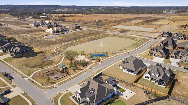 2847 E 141st Court, Bixby, OK 74008