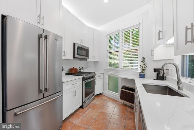 3512 30TH ST NW, Washington, DC 20008