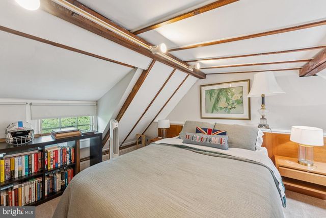 3512 30TH ST NW, Washington, DC 20008