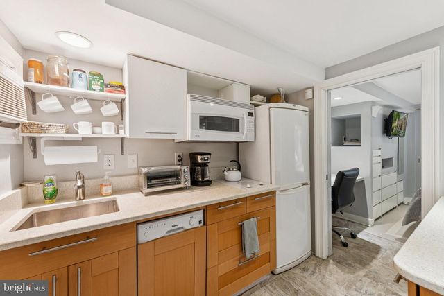 3512 30TH ST NW, Washington, DC 20008