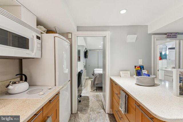 3512 30TH ST NW, Washington, DC 20008