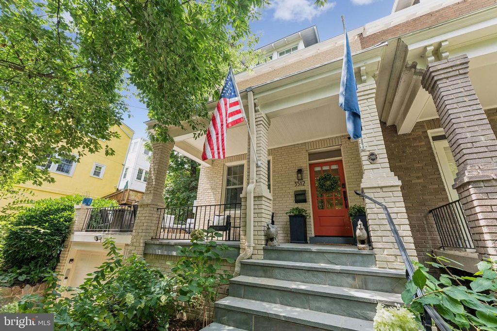 3512 30TH ST NW, Washington, DC 20008
