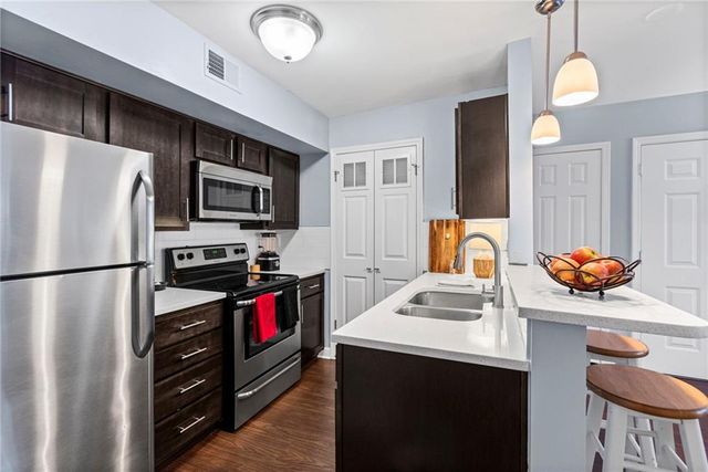 925 Washington Street 101, Kansas City, MO 64105