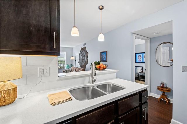 925 Washington Street 101, Kansas City, MO 64105