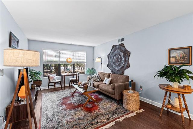 925 Washington Street 101, Kansas City, MO 64105