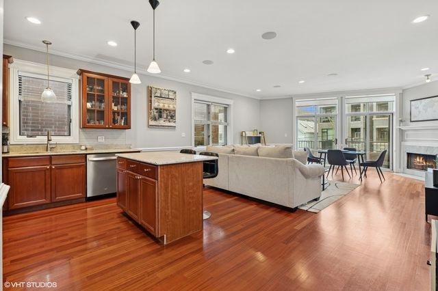 2438 N Clybourn Avenue 2, Chicago, IL 60614