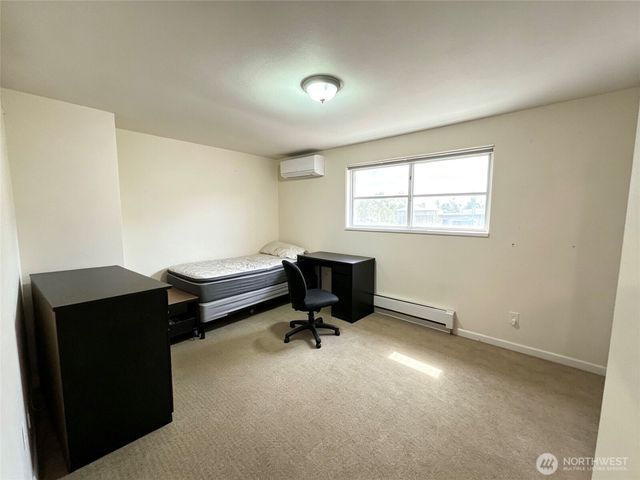 1836 NE 16th Street, Renton, WA 98056