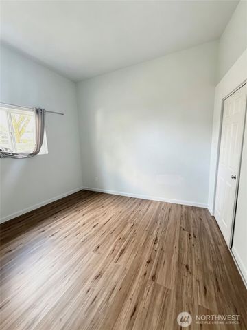 1836 NE 16th Street, Renton, WA 98056