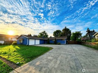 1836 NE 16th Street, Renton, WA 98056