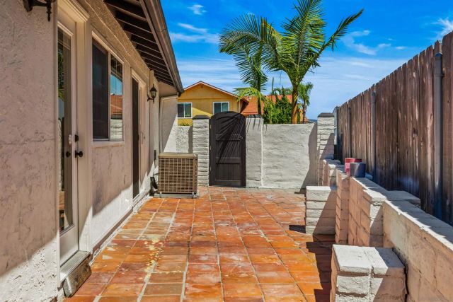 3070 Dardaina, San Diego, CA 92139