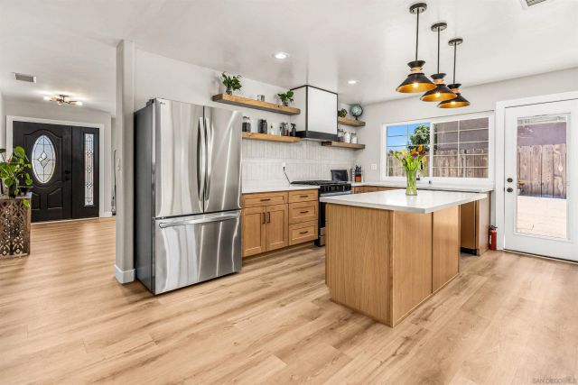 3070 Dardaina, San Diego, CA 92139