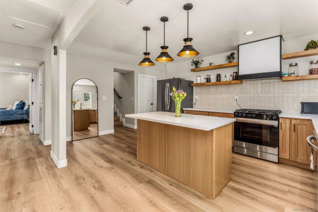 3070 Dardaina, San Diego, CA 92139