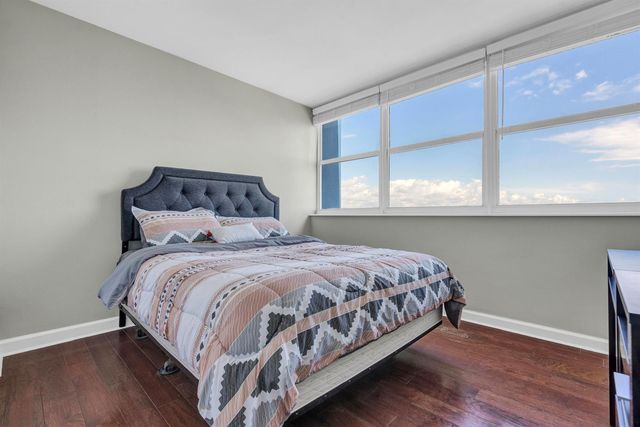 1400 S Ocean Drive 1702, Hollywood, FL 33019