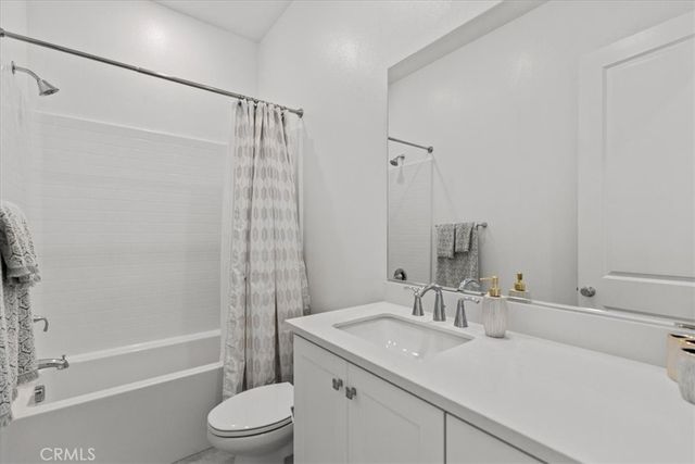 27410 Merlin Place 305, Valencia, CA 91381