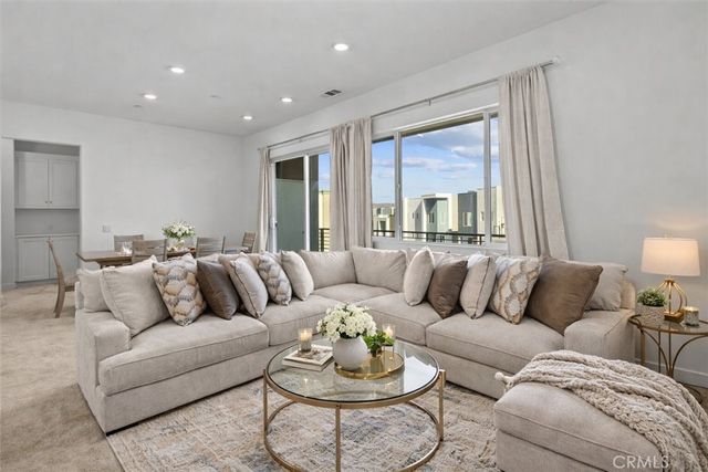 27410 Merlin Place 305, Valencia, CA 91381