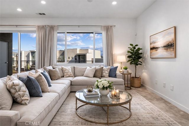 27410 Merlin Place 305, Valencia, CA 91381