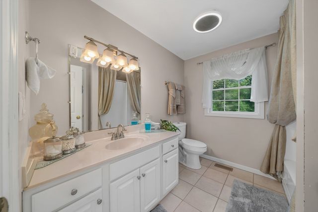 257 Howe St, Methuen, MA 01844