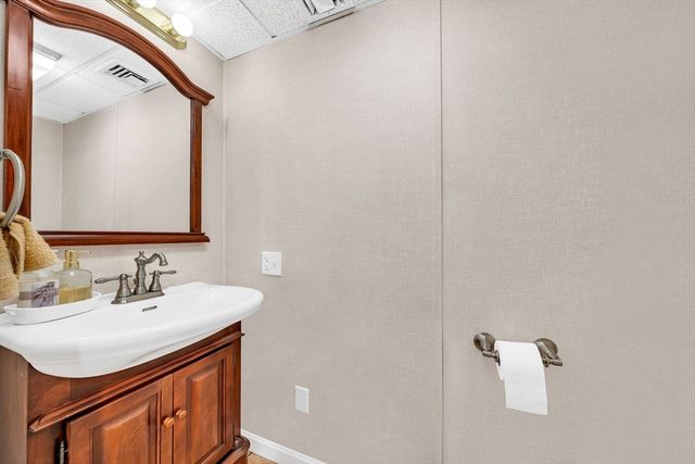 257 Howe St, Methuen, MA 01844