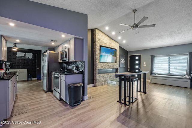 258 Emerson Drive NW, Palm Bay, FL 32907
