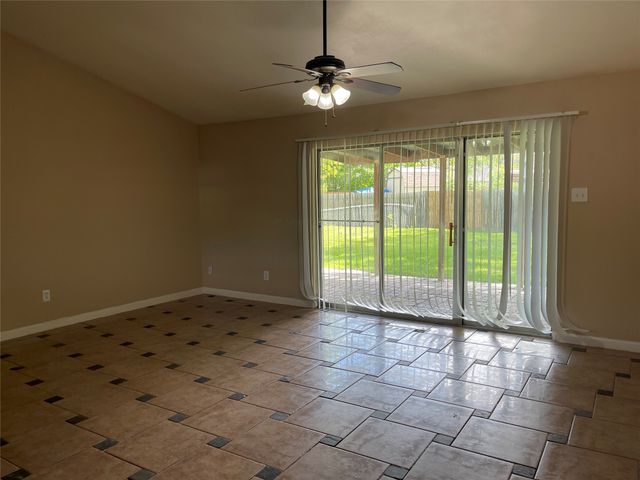 7204 Shadow Bend Drive, Fort Worth, TX 76137