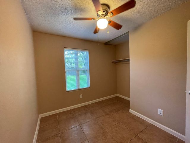 7204 Shadow Bend Drive, Fort Worth, TX 76137