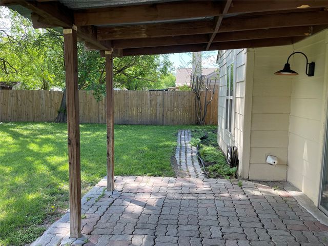 7204 Shadow Bend Drive, Fort Worth, TX 76137