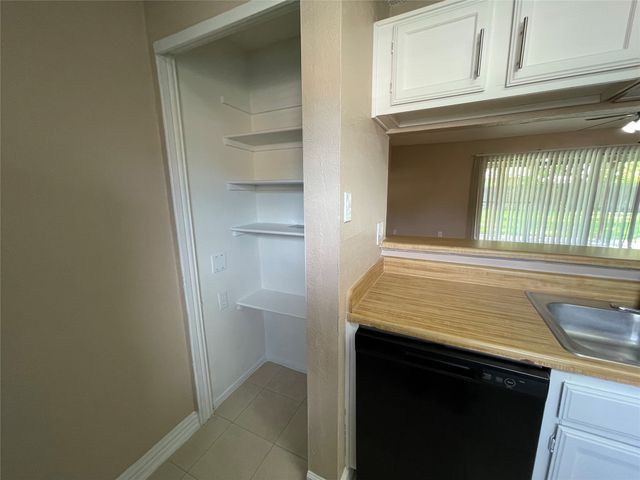 7204 Shadow Bend Drive, Fort Worth, TX 76137