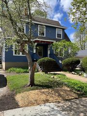 22 S Archer Avenue, Mundelein, IL 60060
