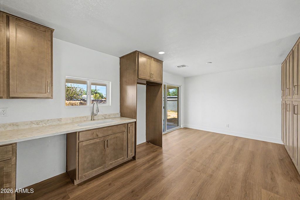 4542 N 50th Drive, Phoenix, AZ 85031 — photo 4