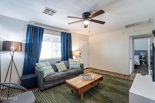 1026 E Tempe Drive, Tempe, AZ 85288