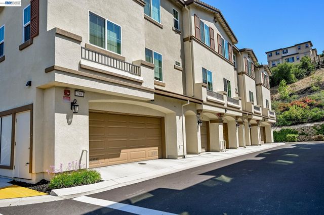 296 Laurel Knoll Dr, Martinez, CA 94553