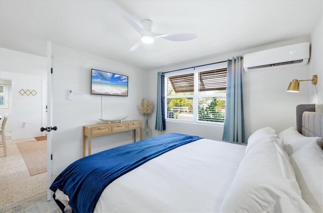 301 28TH STREET W, Bradenton, FL 34205