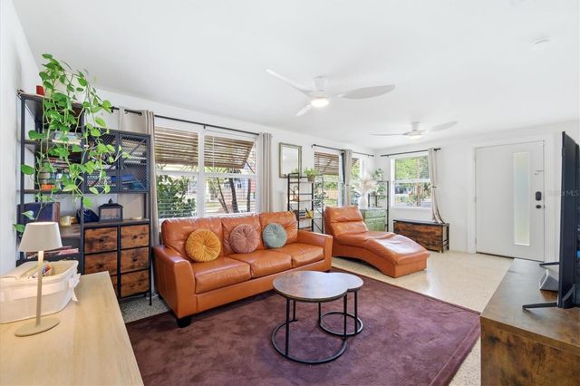 301 28TH STREET W, Bradenton, FL 34205