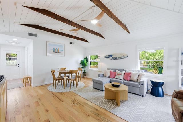 301 28TH STREET W, Bradenton, FL 34205