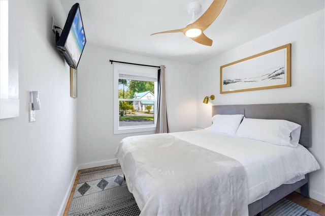 301 28TH STREET W, Bradenton, FL 34205