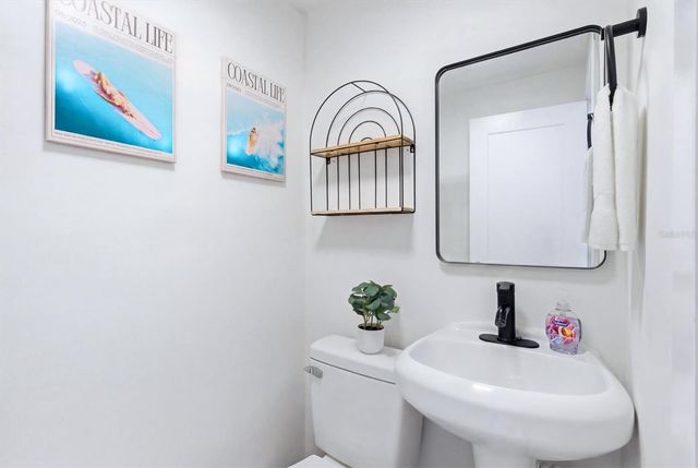 301 28TH STREET W, Bradenton, FL 34205