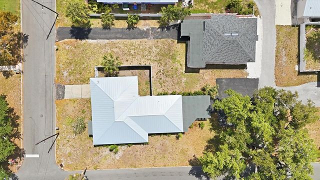 301 28TH STREET W, Bradenton, FL 34205