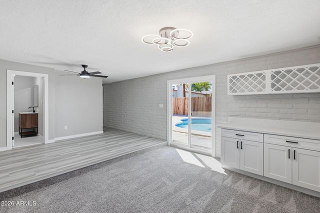 1061 E 9th Drive, Mesa, AZ 85204