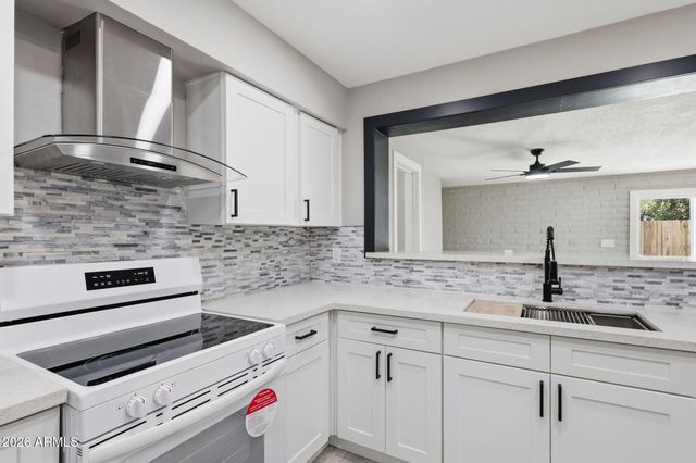 1061 E 9th Drive, Mesa, AZ 85204