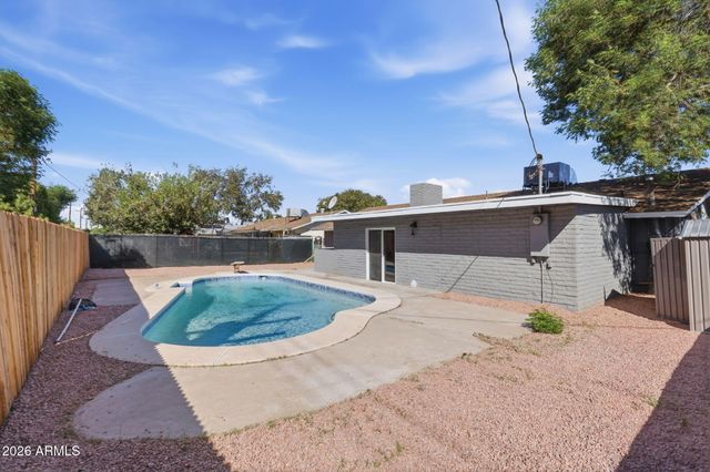 1061 E 9th Drive, Mesa, AZ 85204