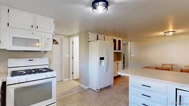 5145 E Mount Morris Road, Mount Morris, MI 48458