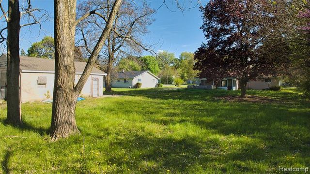 5145 E Mount Morris Road, Mount Morris, MI 48458