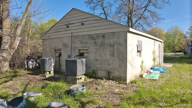 5145 E Mount Morris Road, Mount Morris, MI 48458
