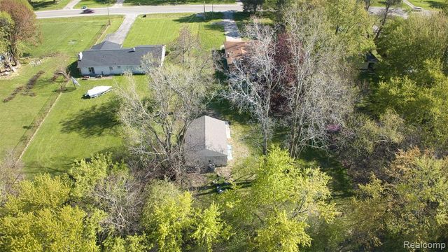 5145 E Mount Morris Road, Mount Morris, MI 48458