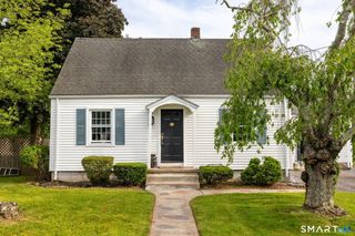 32 Belvedere Road, North Haven, CT 06473