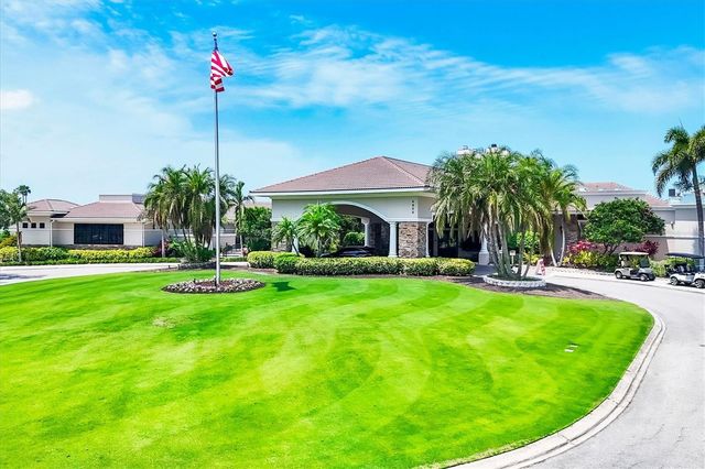 5234 MAHOGANY RUN AVENUE, Sarasota, FL 34241