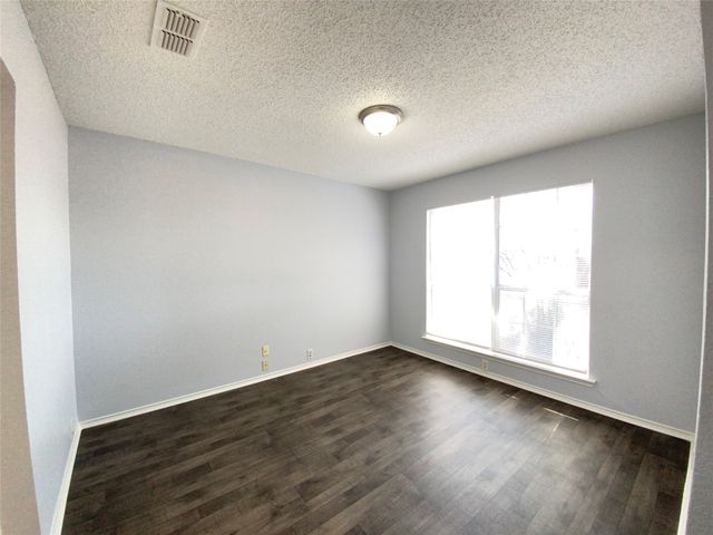 5204 Vista Verde Drive, Arlington, TX 76017